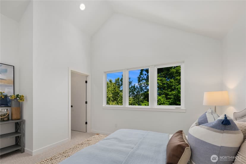 Property photo for 512 N 92nd Street, Seattle photo 22