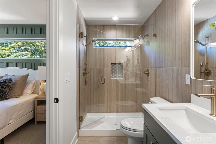 Property photo for 12831 NE 78th Place, Kirkland photo 20