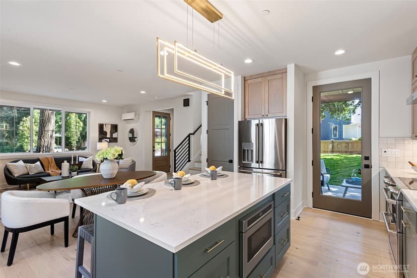 Property photo for 12831 NE 78th Place, Kirkland photo 15