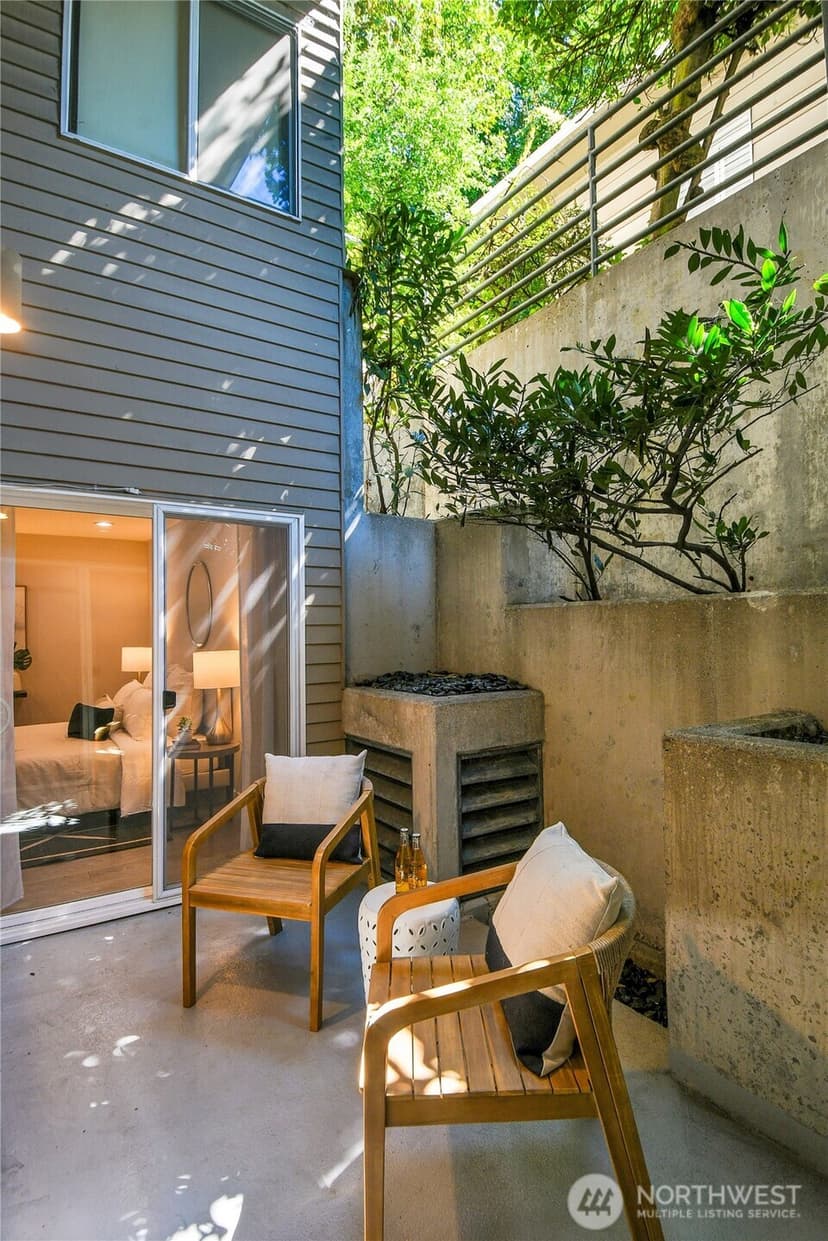 Property photo for 1202 Lakeview Boulevard E #1, Seattle photo 19
