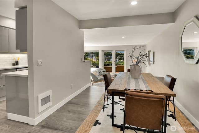 Property photo for 1202 Lakeview Boulevard E #1, Seattle photo 4
