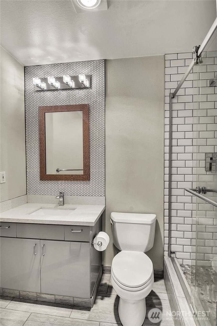 Property photo for 1202 Lakeview Boulevard E #1, Seattle photo 17