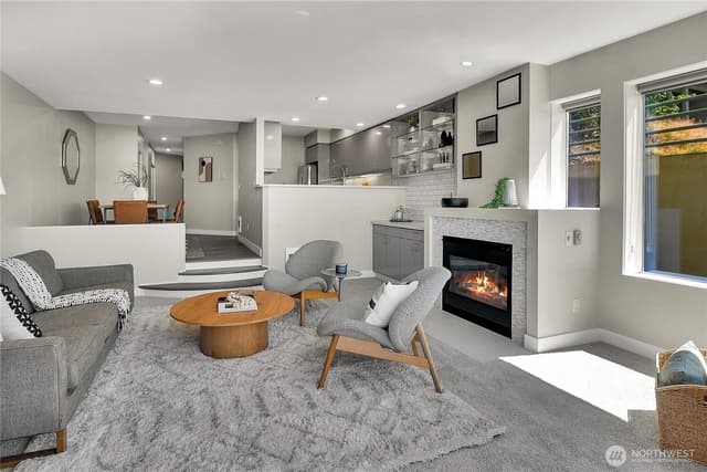 Property photo for 1202 Lakeview Boulevard E #1, Seattle photo 3