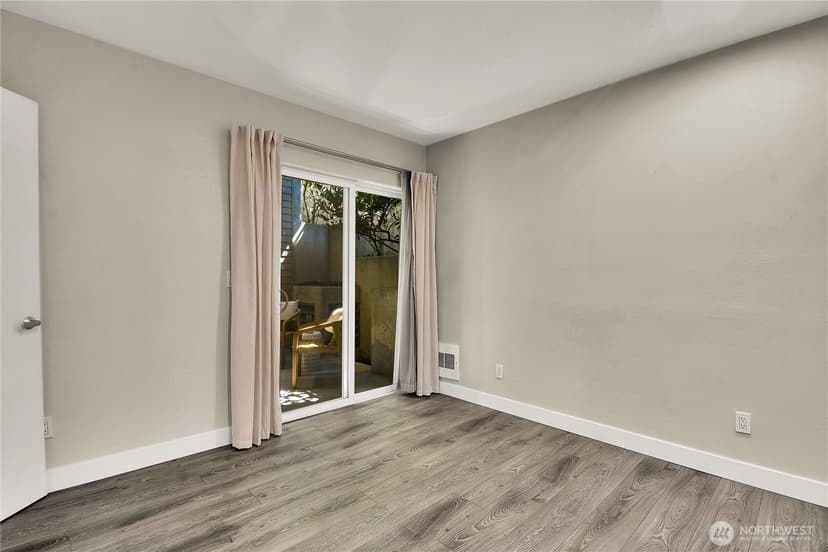 Property photo for 1202 Lakeview Boulevard E #1, Seattle photo 16