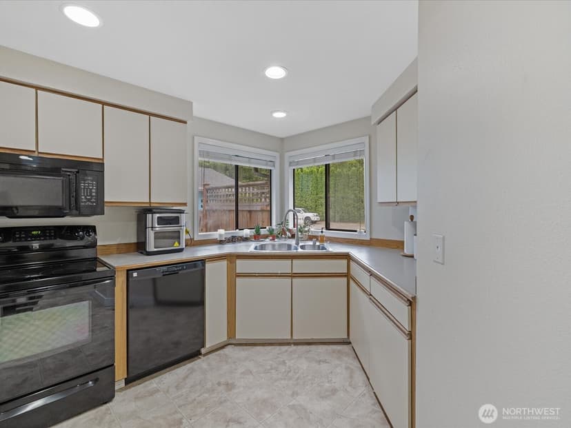Property photo for 1726 174th Place SE, Bothell photo 7