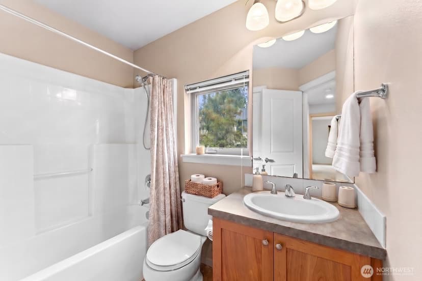 Property photo for 2161 NW Boulder Way Drive, Issaquah photo 18