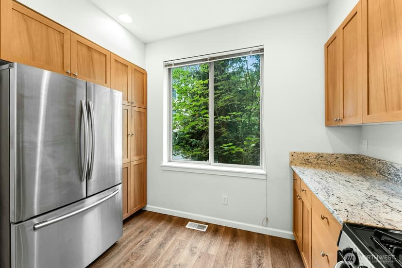 Property photo for 2161 NW Boulder Way Drive, Issaquah photo 11