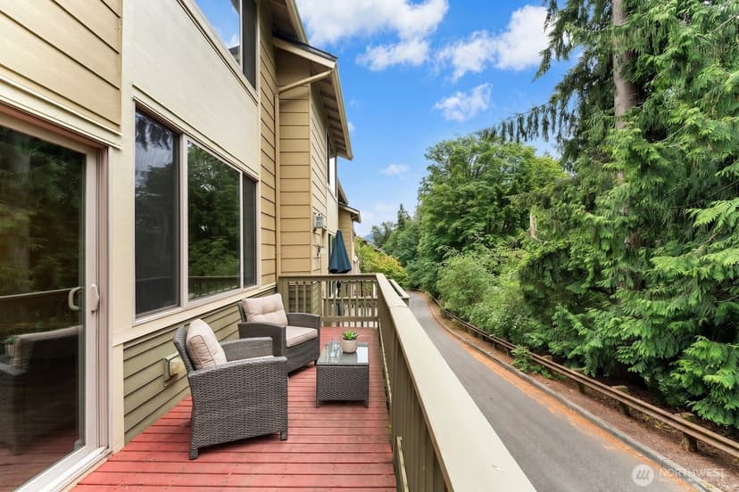 Property photo for 2161 NW Boulder Way Drive, Issaquah photo 8