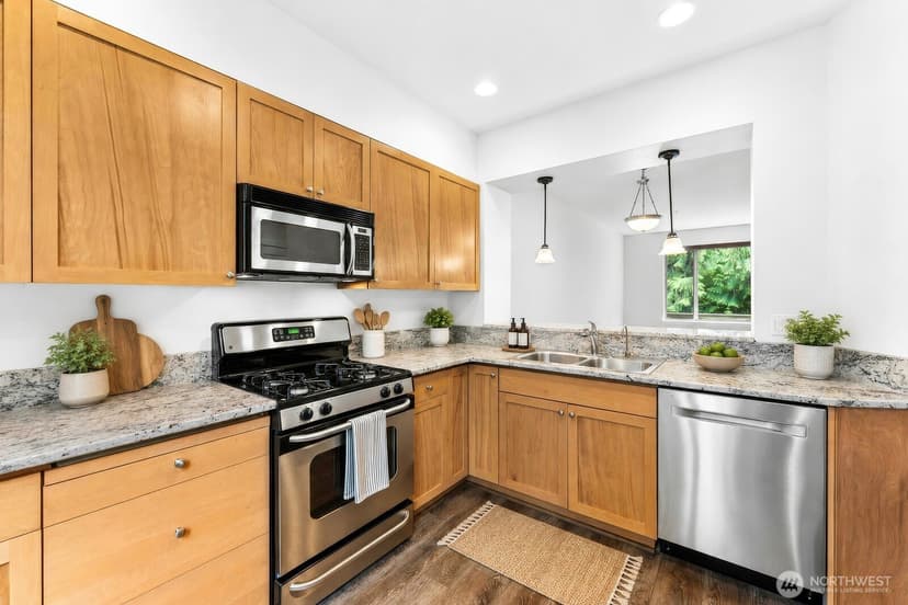 Property photo for 2161 NW Boulder Way Drive, Issaquah photo 10