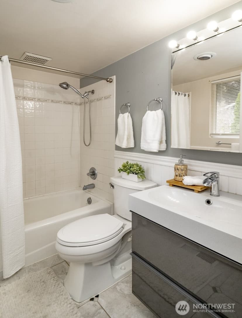 Property photo for 32624 35th Avenue SW, Federal Way photo 31