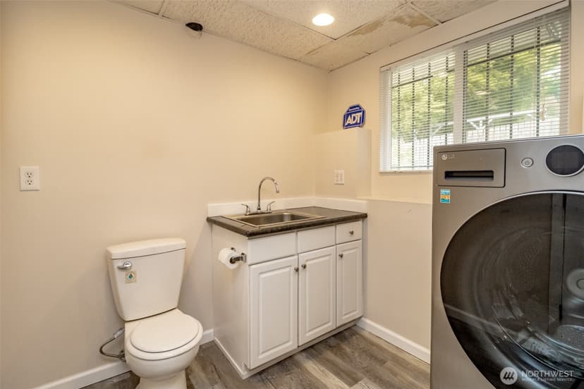 Property photo for 32624 35th Avenue SW, Federal Way photo 38