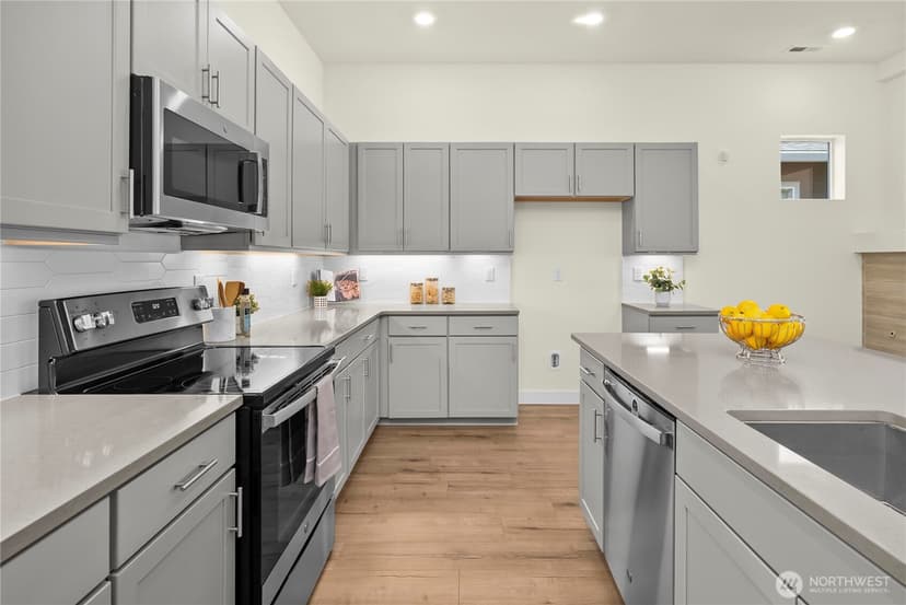 Property photo for 18011 150th Street E, Bonney Lake photo 13