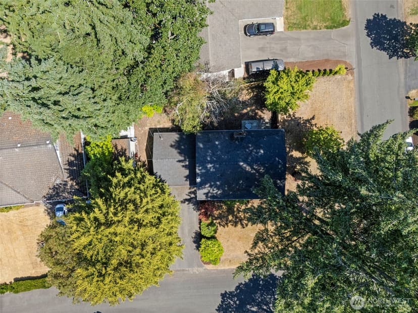 Property photo for 7827 76th Avenue SW, Lakewood photo 17