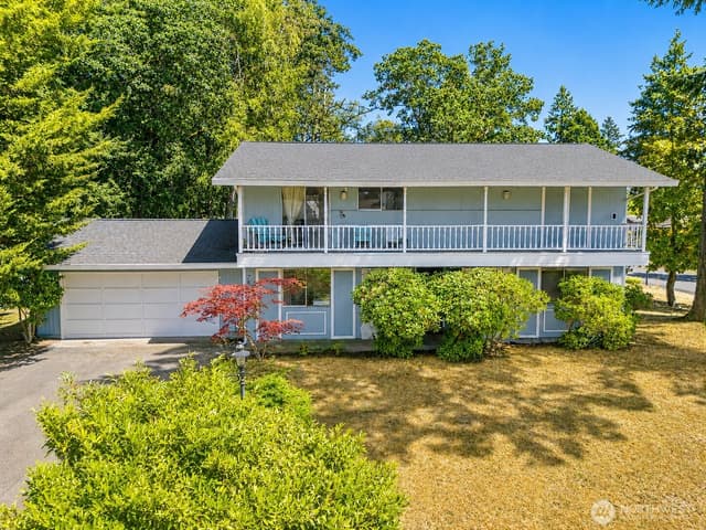 Property photo for 7827 76th Avenue SW, Lakewood