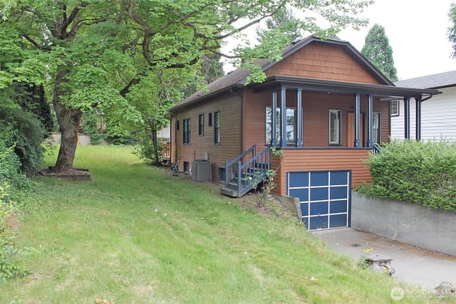 Property photo for 409 NE 95th Street, Seattle
