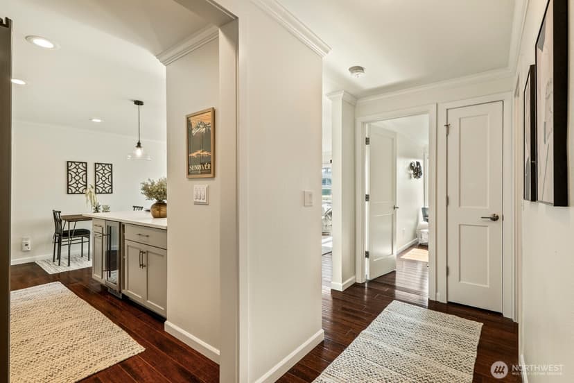 Property photo for 733 Lake Street S #301, Kirkland photo 12