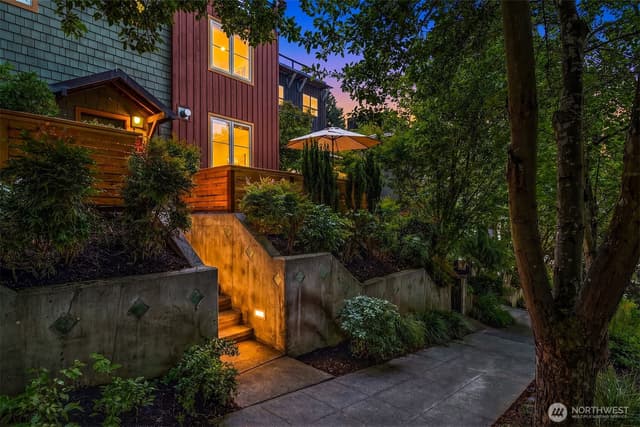 Property photo for 3824 Evanston Avenue N #11, Seattle photo 4