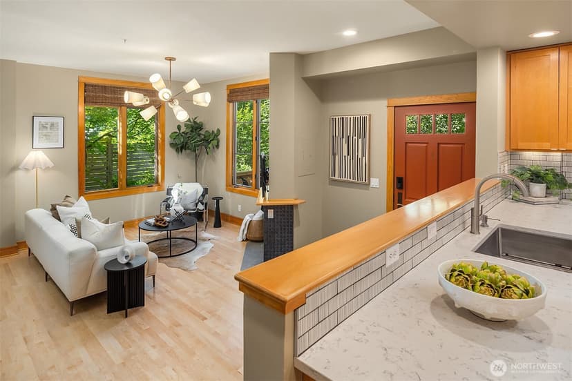 Property photo for 3824 Evanston Avenue N #11, Seattle photo 14