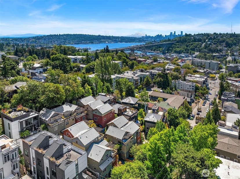 Property photo for 3824 Evanston Avenue N #11, Seattle photo 31
