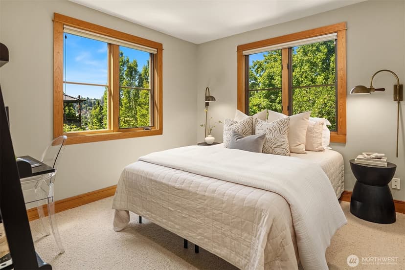 Property photo for 3824 Evanston Avenue N #11, Seattle photo 17