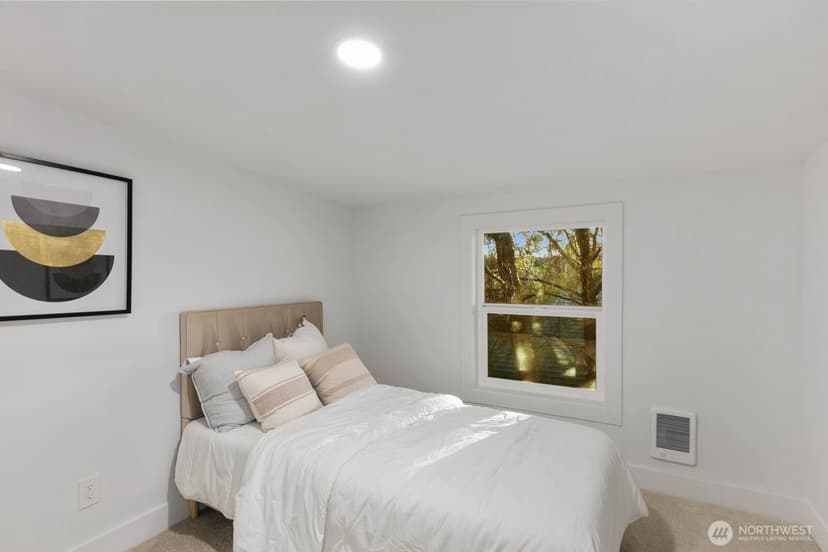 Property photo for 512 NW 44th Street, Seattle photo 18