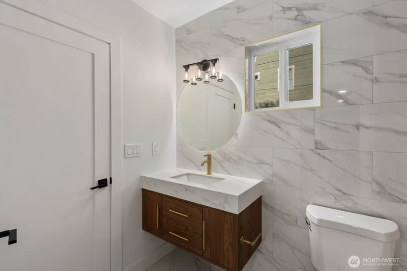 Property photo for 512 NW 44th Street, Seattle photo 14