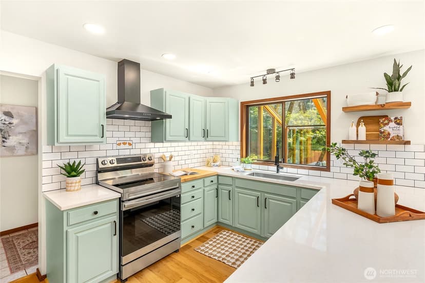 Property photo for 676 Park Avenue NE, Bainbridge Island photo 20