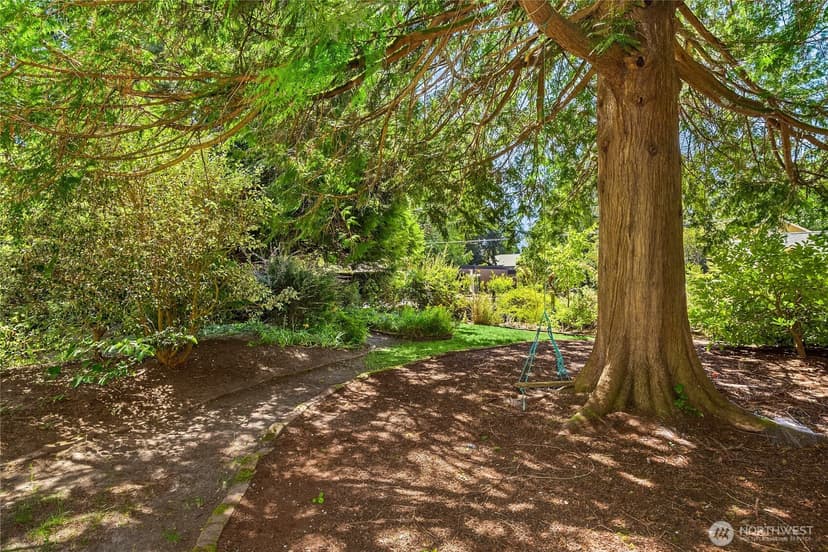 Property photo for 676 Park Avenue NE, Bainbridge Island photo 32