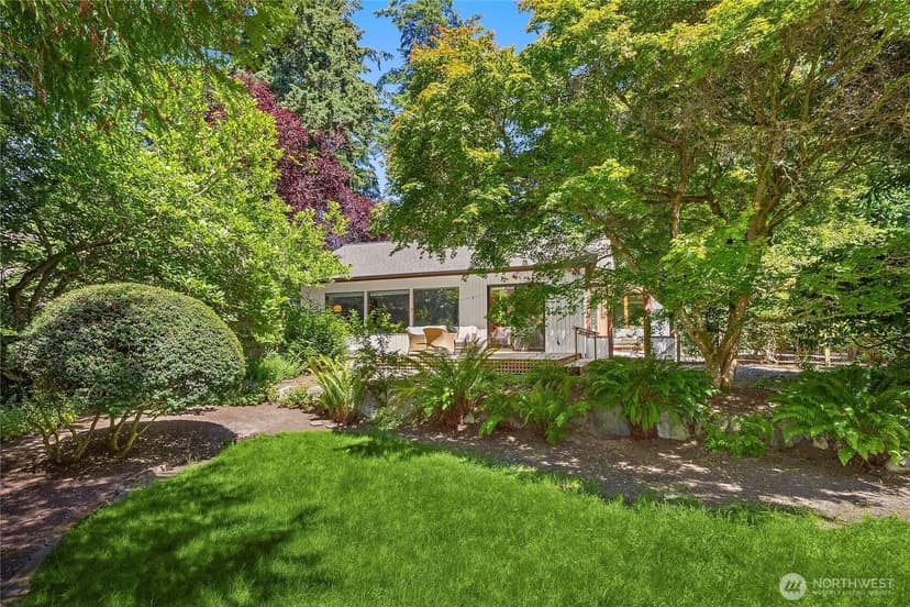 Property photo for 676 Park Avenue NE, Bainbridge Island photo 5