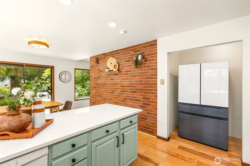 Property photo for 676 Park Avenue NE, Bainbridge Island photo 23
