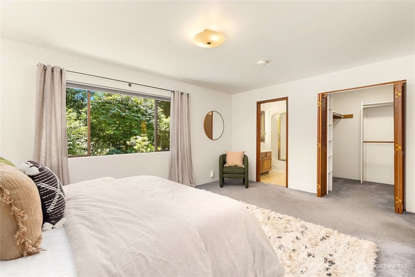 Property photo for 676 Park Avenue NE, Bainbridge Island photo 24