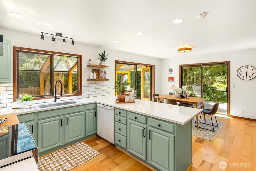 Property photo for 676 Park Avenue NE, Bainbridge Island photo 21