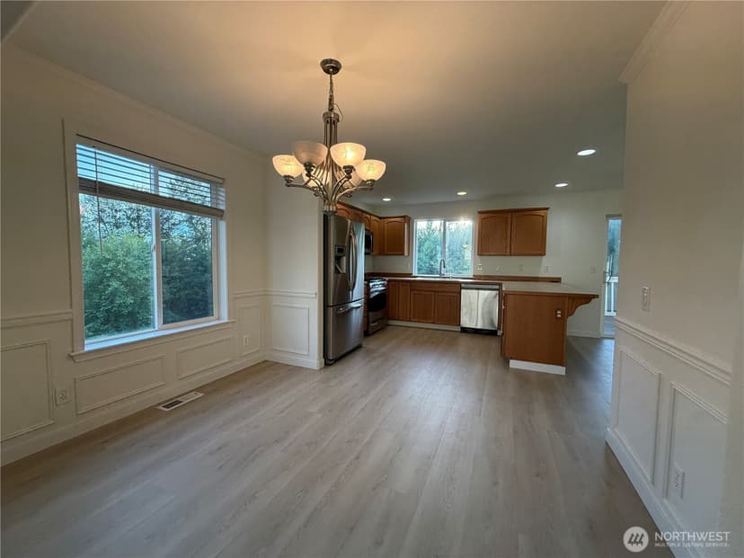 Property photo for 6731 37th Street NE, Marysville photo 5