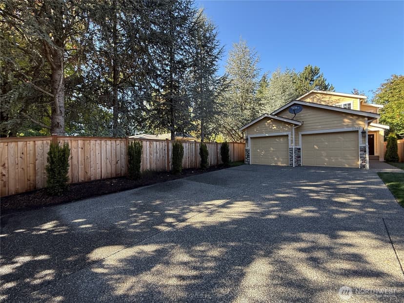 Property photo for 11526 NE 116th Street, Kirkland photo 8