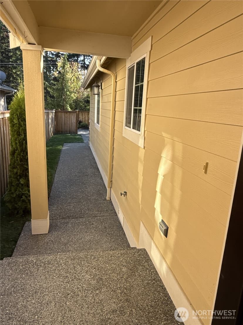 Property photo for 11526 NE 116th Street, Kirkland photo 9