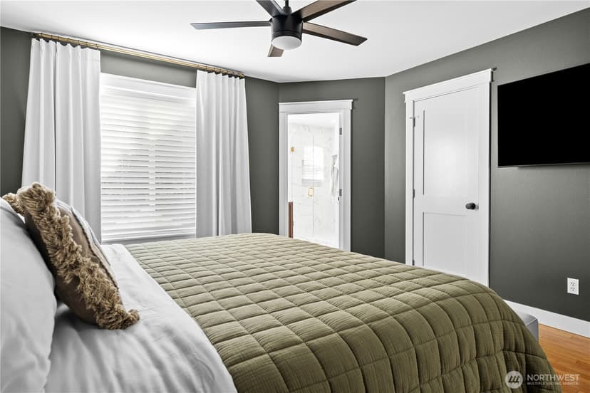 Property photo for 34743 SE Ridge Street, Snoqualmie photo 15