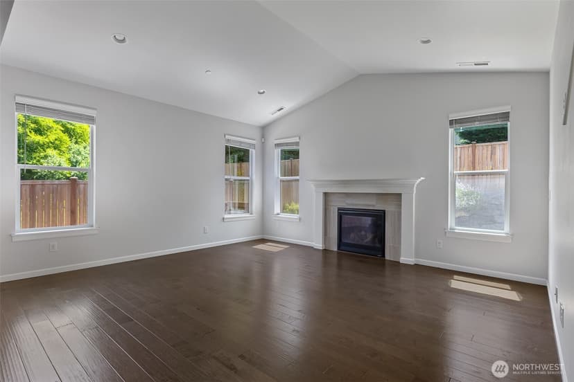 Property photo for 1108 25th Avenue Ct SW, Puyallup photo 11