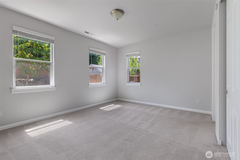 Property photo for 1108 25th Avenue Ct SW, Puyallup photo 13