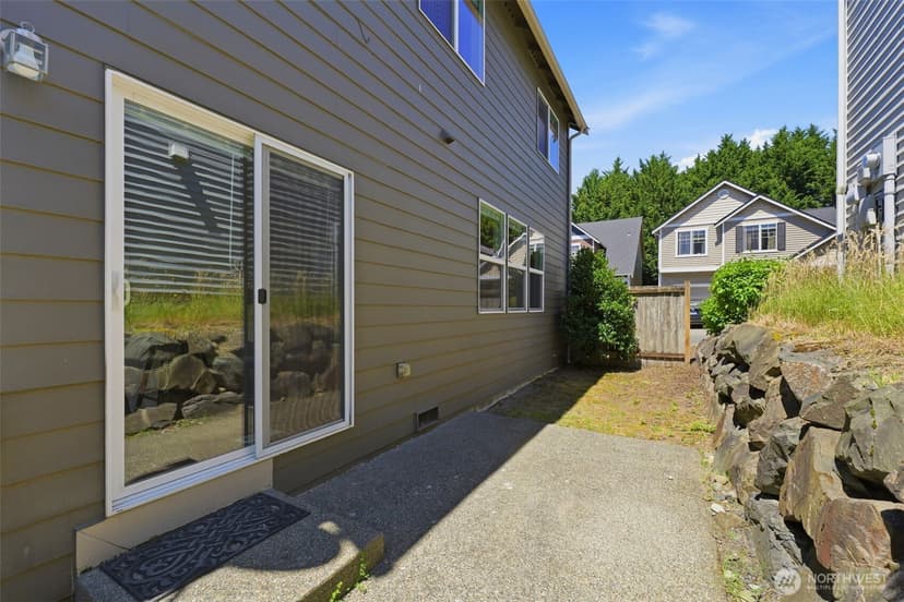 Property photo for 19215 25th Avenue SE, Bothell photo 36