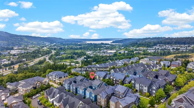 Property photo for 868 3rd Avenue NE, Issaquah