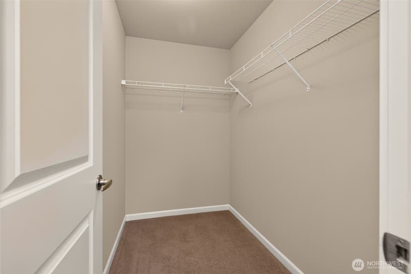Property photo for 868 3rd Avenue NE, Issaquah photo 26