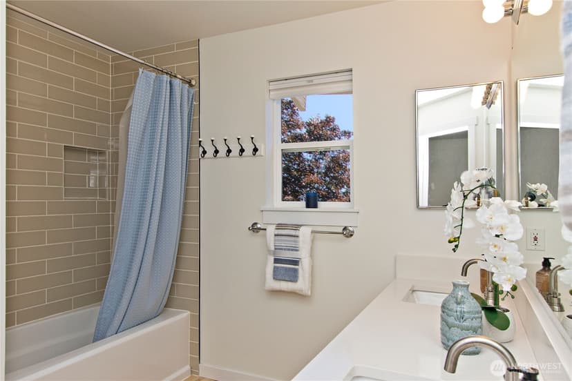 Property photo for 34702 SE Kinsey Street, Snoqualmie photo 16