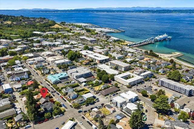 Property photo for 228 4th Avenue N, Edmonds photo 2