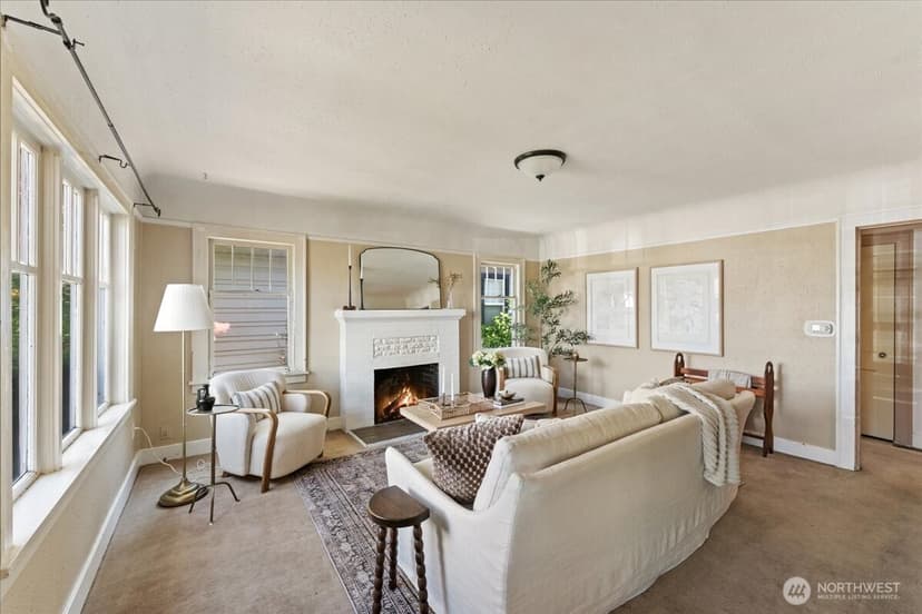 Property photo for 228 4th Avenue N, Edmonds photo 8