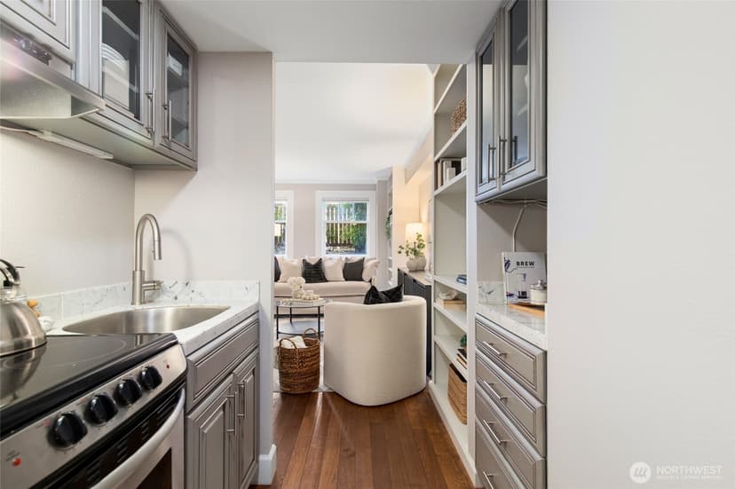 Property photo for 1017 Minor Avenue #205, Seattle photo 16