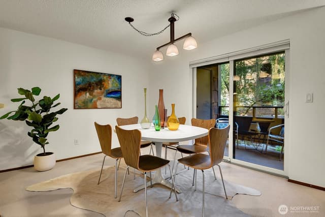 Property photo for 2300 NE 89th Street #2304, Seattle photo 3