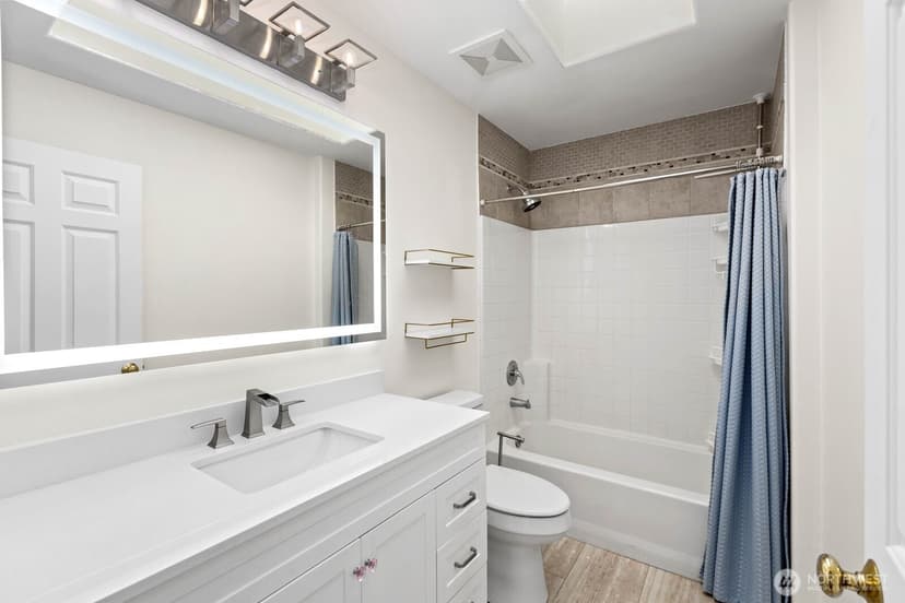 Property photo for 2106 120th Place SE, Everett photo 24