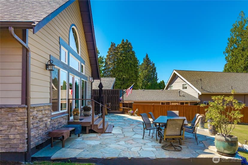 Property photo for 5419 W Tapps Drive E, Lake Tapps photo 10