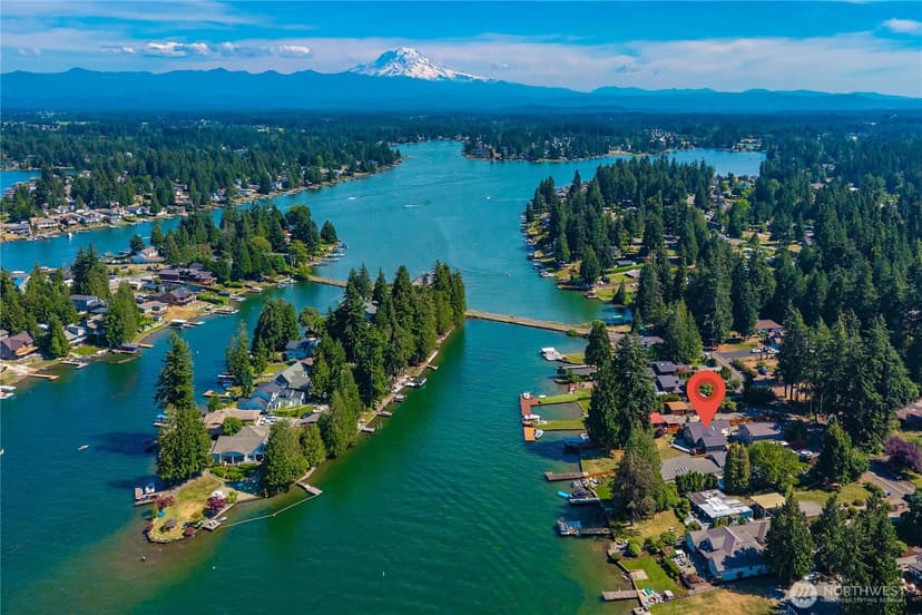 Property photo for 5419 W Tapps Drive E, Lake Tapps photo 9