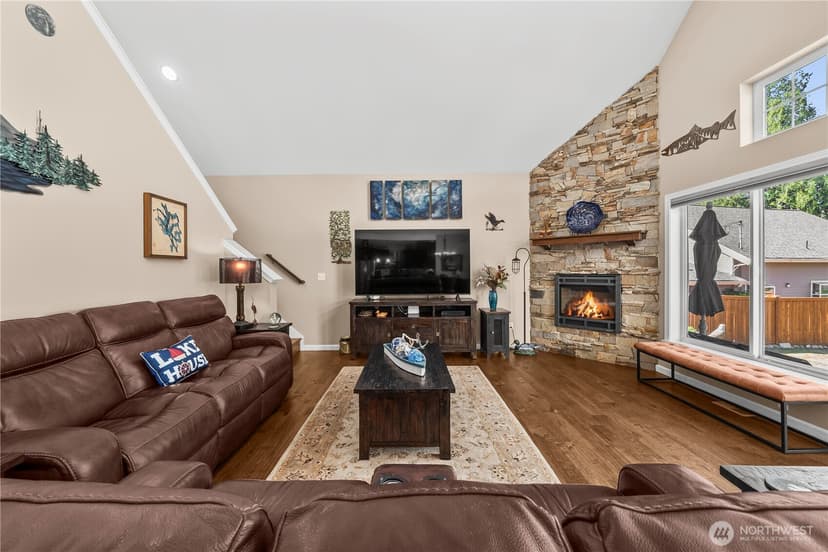 Property photo for 5419 W Tapps Drive E, Lake Tapps photo 19